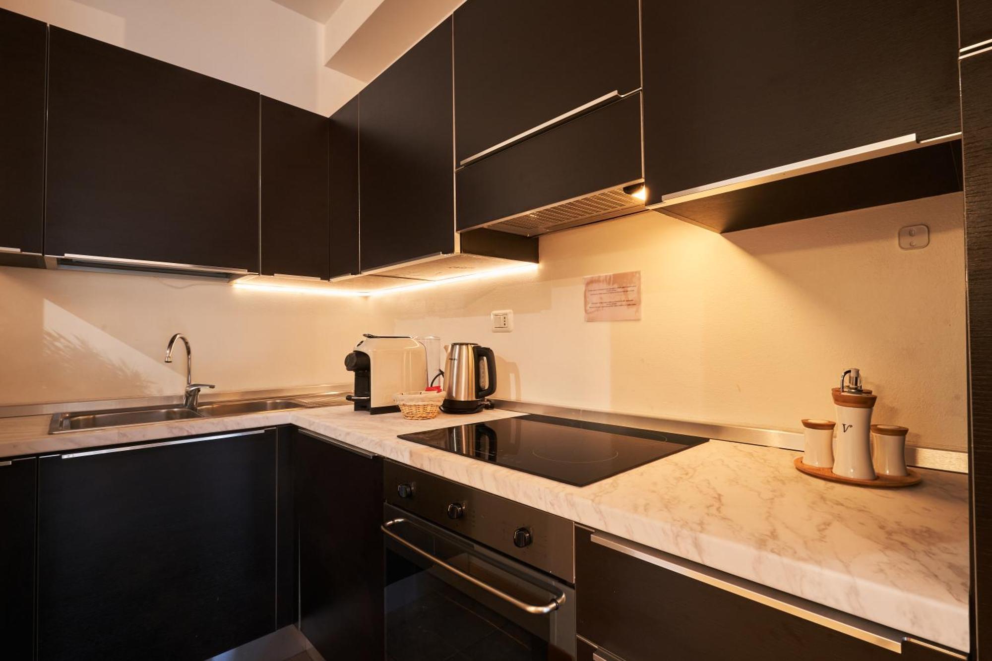 Gallery Suite The Turin Center Apartment 5 Floor, Free Garage, Big Terrace 外观 照片