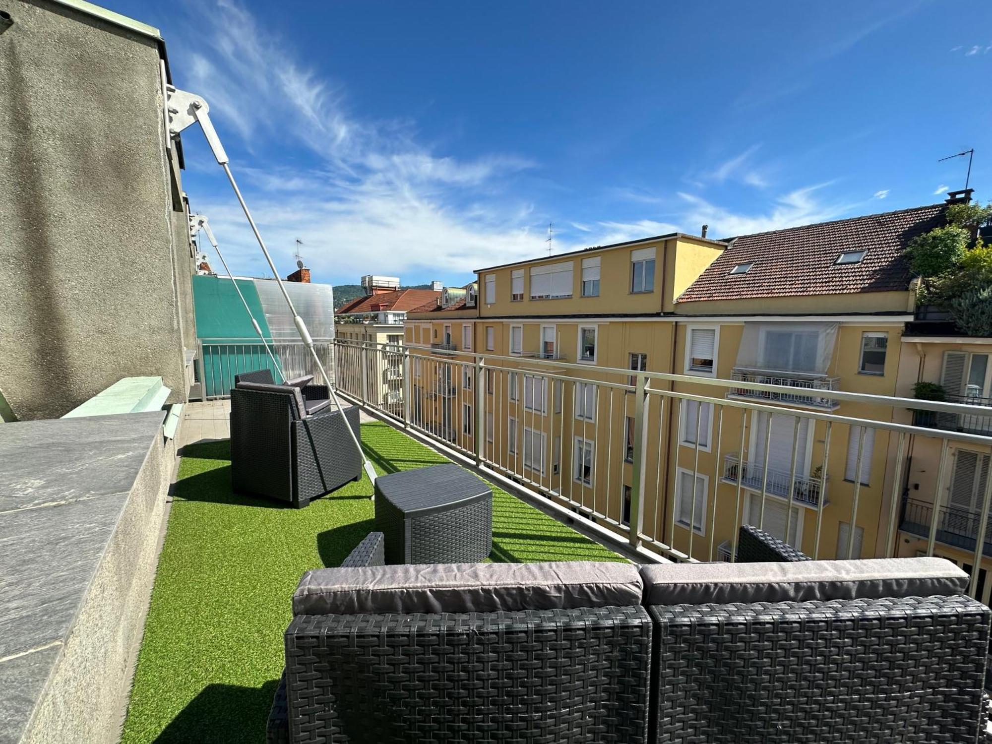 Gallery Suite The Turin Center Apartment 5 Floor, Free Garage, Big Terrace 外观 照片