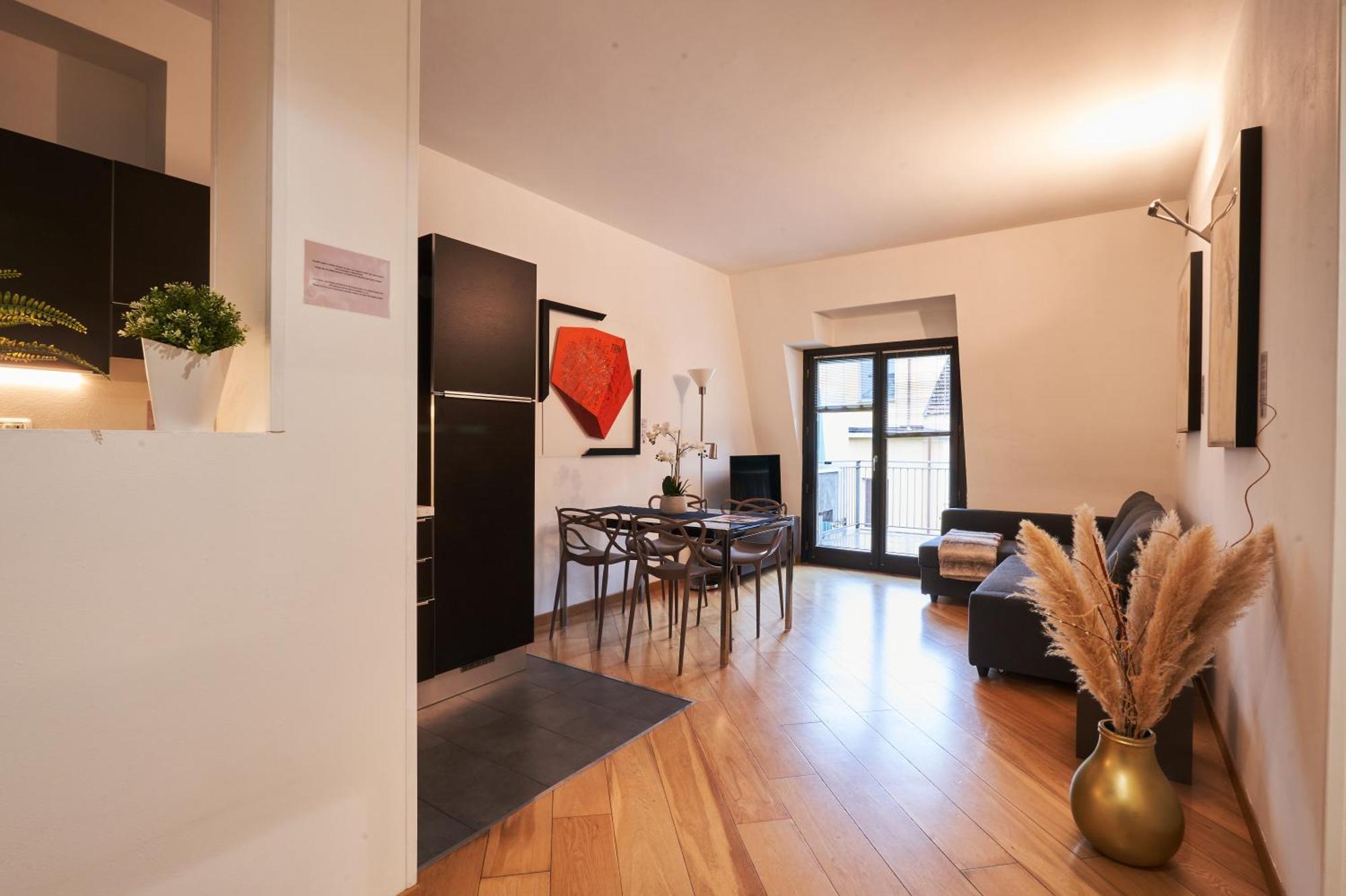Gallery Suite The Turin Center Apartment 5 Floor, Free Garage, Big Terrace 外观 照片